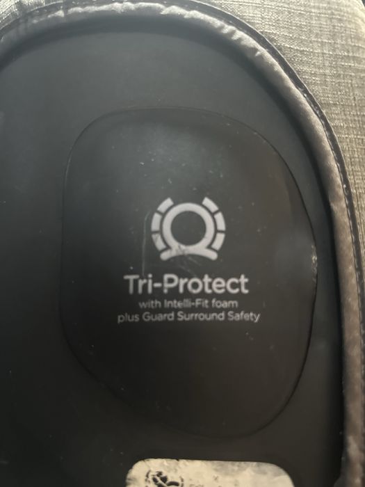 Vand scaun auto Joie cu Isofix• Gri• prim proprietar