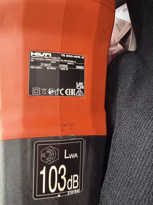 Hilti TE 500-AVR, pachet nou, cu 3 dălți originale Hilti