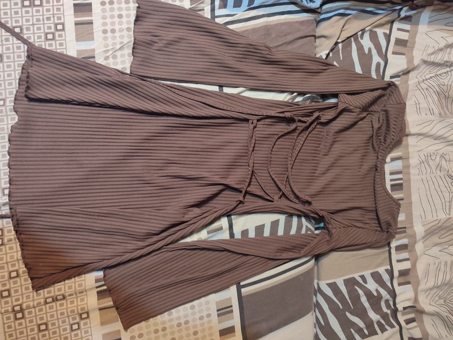 Платье коричневое