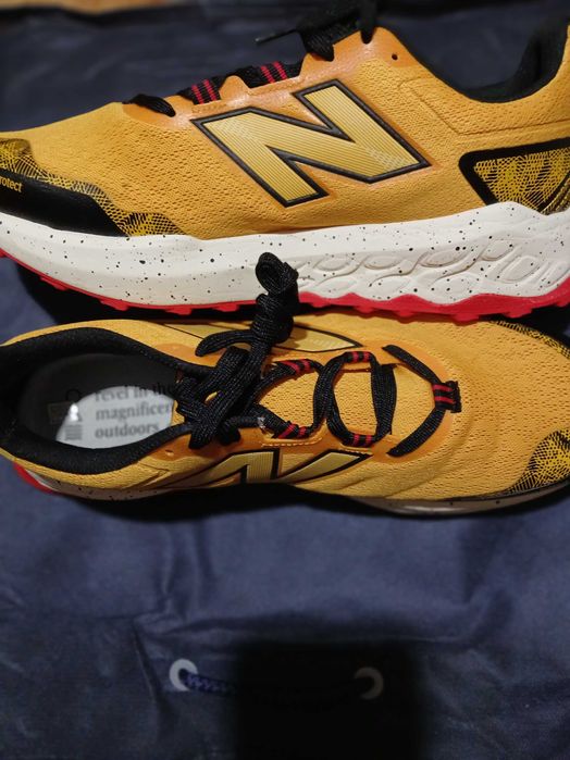 Маратонки  и бутонки НОВИ от Англия