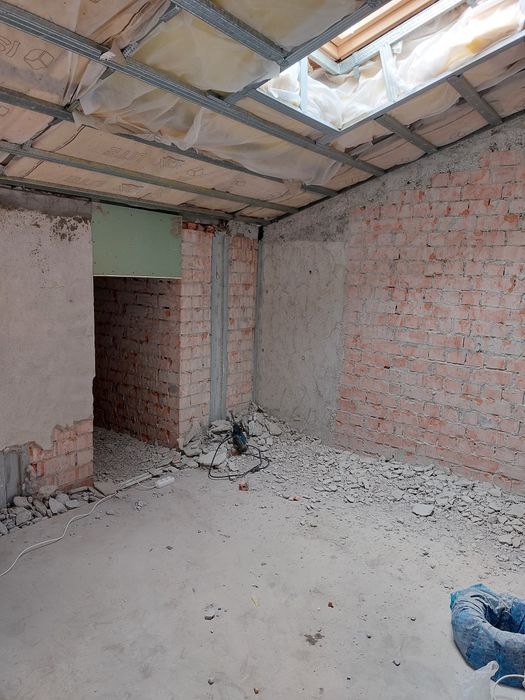 Демонтаж квартир ломаем бассейн Копаем подвал