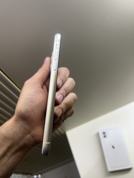 Продам IPhone 11 128gb не вскрывался