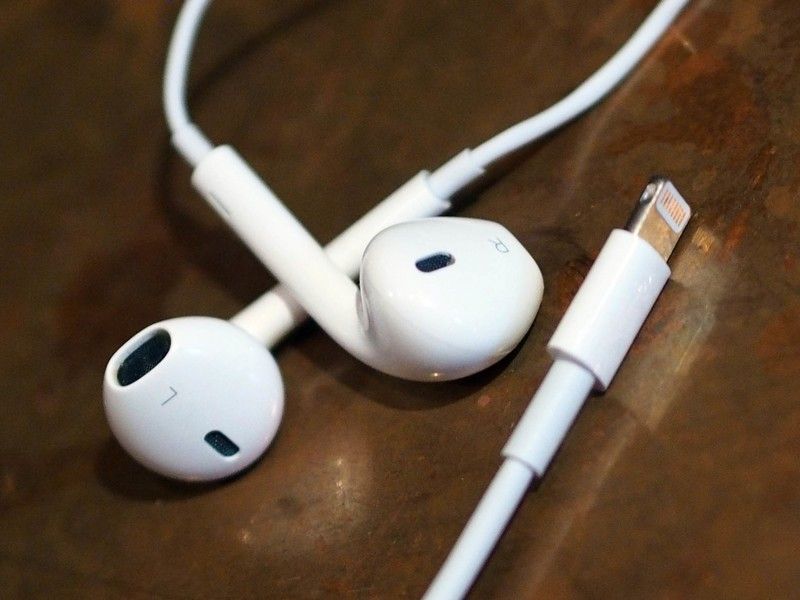 Apple EarPods с Lighting connector Оригинални Слушалки от Apple iPhone