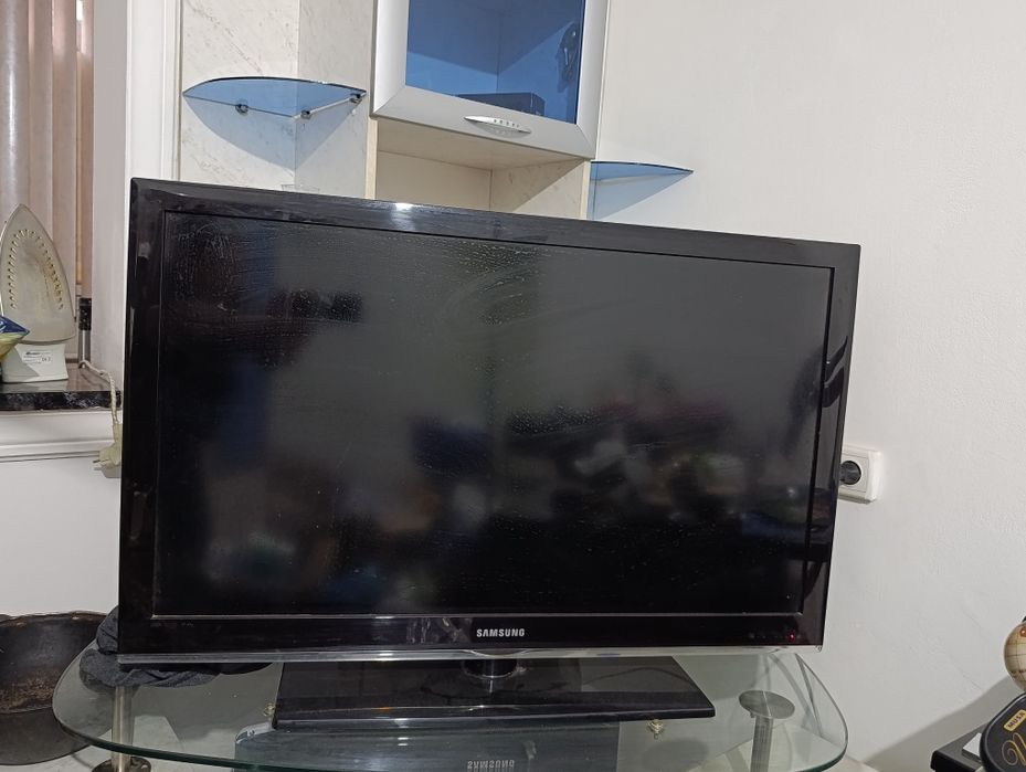 ТЕЛЕВИЗОР   SAMSUNG диагональ 110,как новый