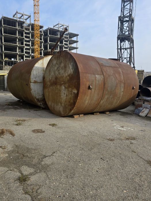 Срочно продаётся (Кран, плиты, строй материалы и цистерны)