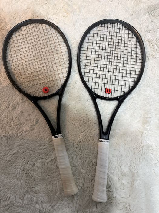 Vand 2 rachete tenis wilson rf01pro