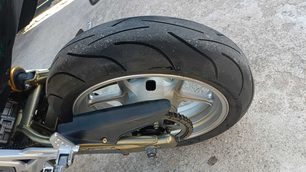 Motocicleta Kawasaki ER6N