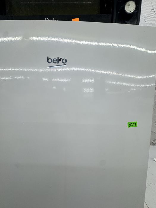 Хладилник beko.
