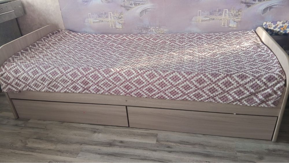 Продам  2 детских провати