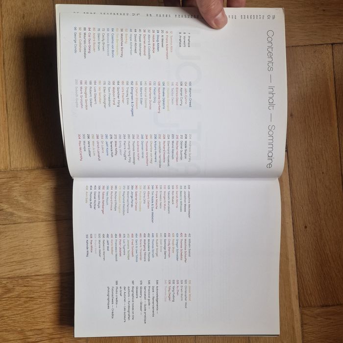 Книга - каталог с картини