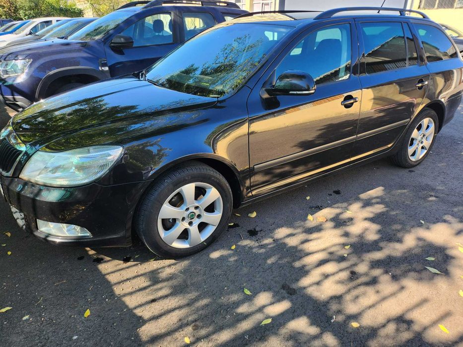 Vând Skoda Octavia 2 Facelift, 1.6 TDI, Automată DSG,stare foarte bună