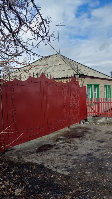 Продам дом на мирном