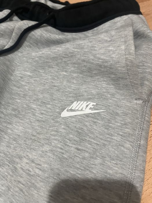 Hanorac Nike Tech
