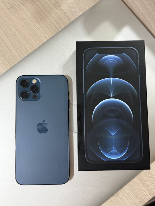Продам Iphone 12pro
