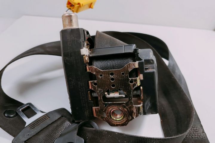 Centura de Siguranta dreapta fata 33014051 / T2857706A / 193357737 /