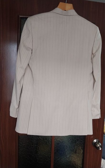 Продам мужской костюм