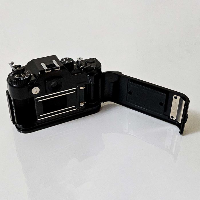 Пленочный фотоаппарат Зенит (Zenith)-122 + Гелиос (Helios) 44М-5