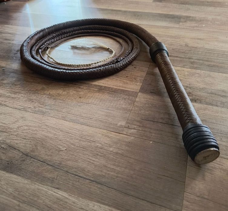 Bici Bulwhip Harapnic din paracord