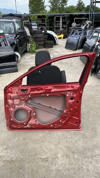 Предна дясна врата Mazda 6