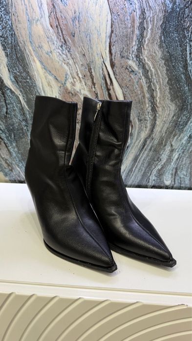 Продам сапожки весна