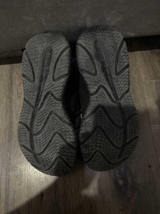 Кроссовки от компании Demix