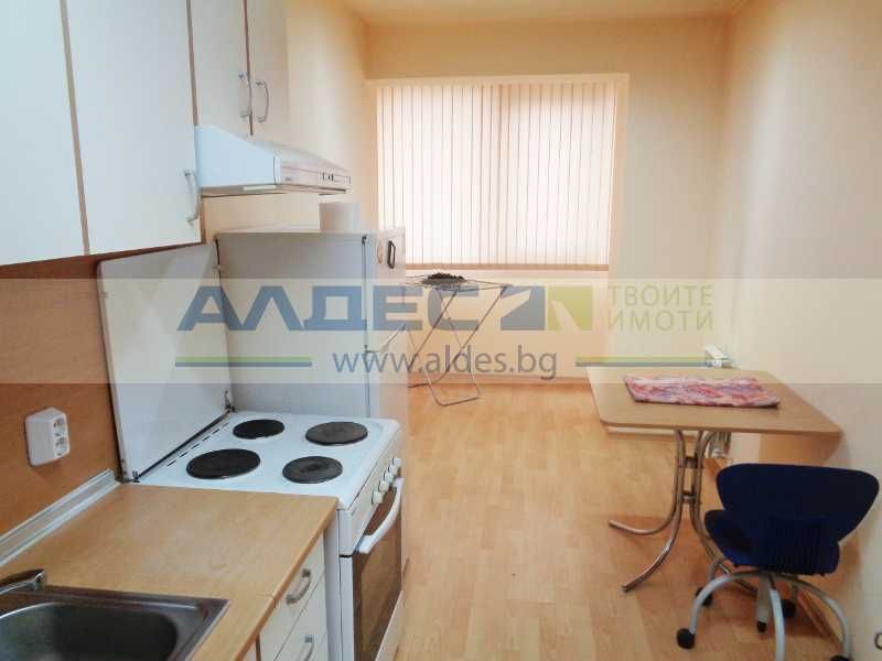 Дава се под наем Двустаен апартамент в София, Център - 53 кв.м за 408 € - Снимка #3