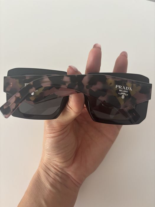 Ochelari de soare Prada