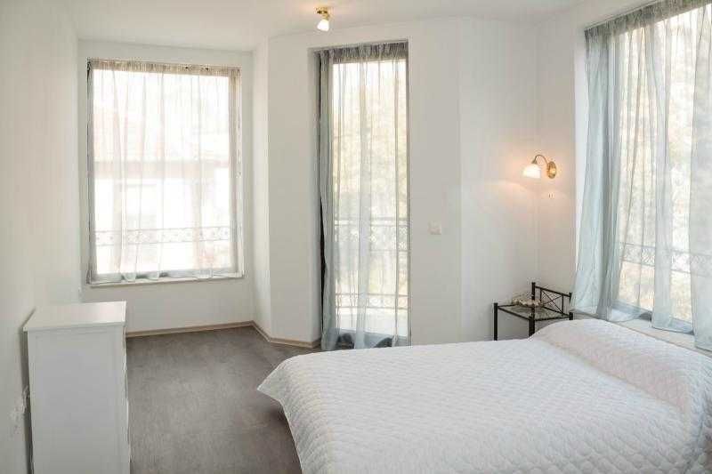 Бутиков двустаен апартамент в Центъра