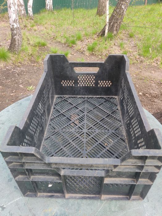 Пластиковые ящики