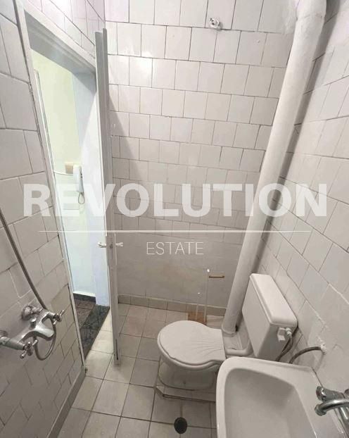 Дава се под наем Двустаен апартамент в Варна, Окръжна болница - 50 кв.м за 325 € - Снимка #4