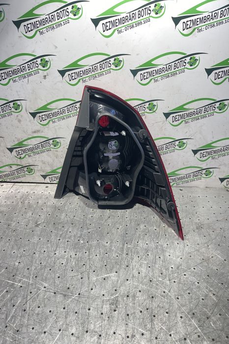 Stop stanga Ford Focus a 2-a generatie