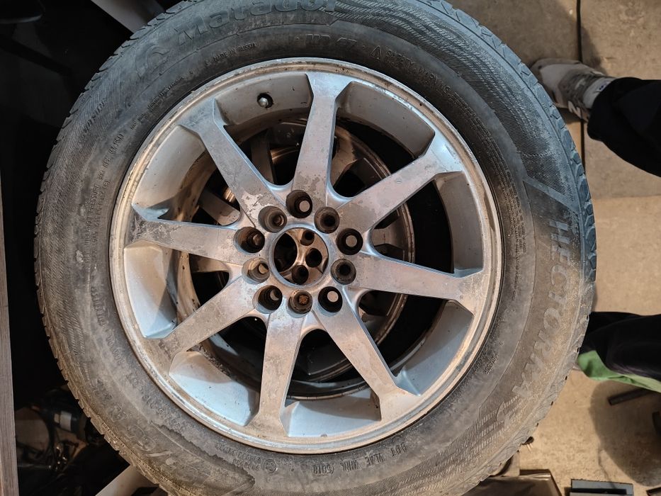 Продам летние шины с дисками