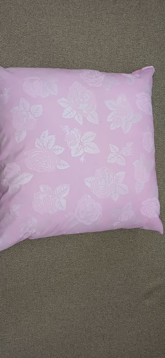Подушки 2 штуки с пухом