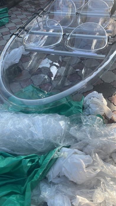 прозрачная лодка