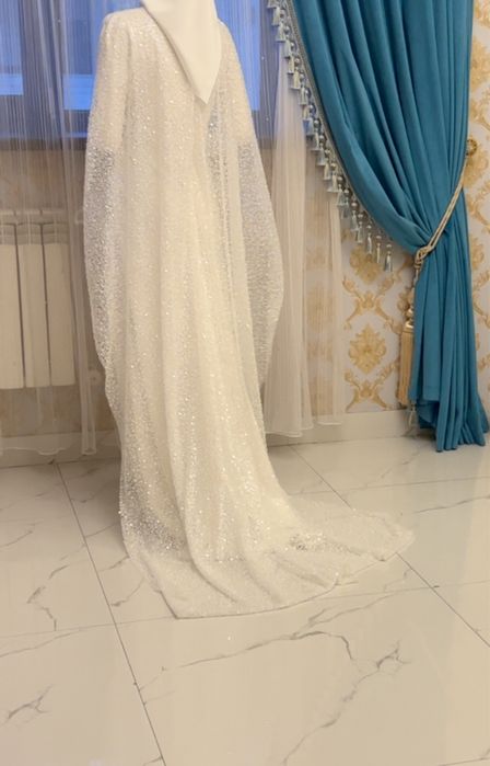 вечернее платье со шлейфом