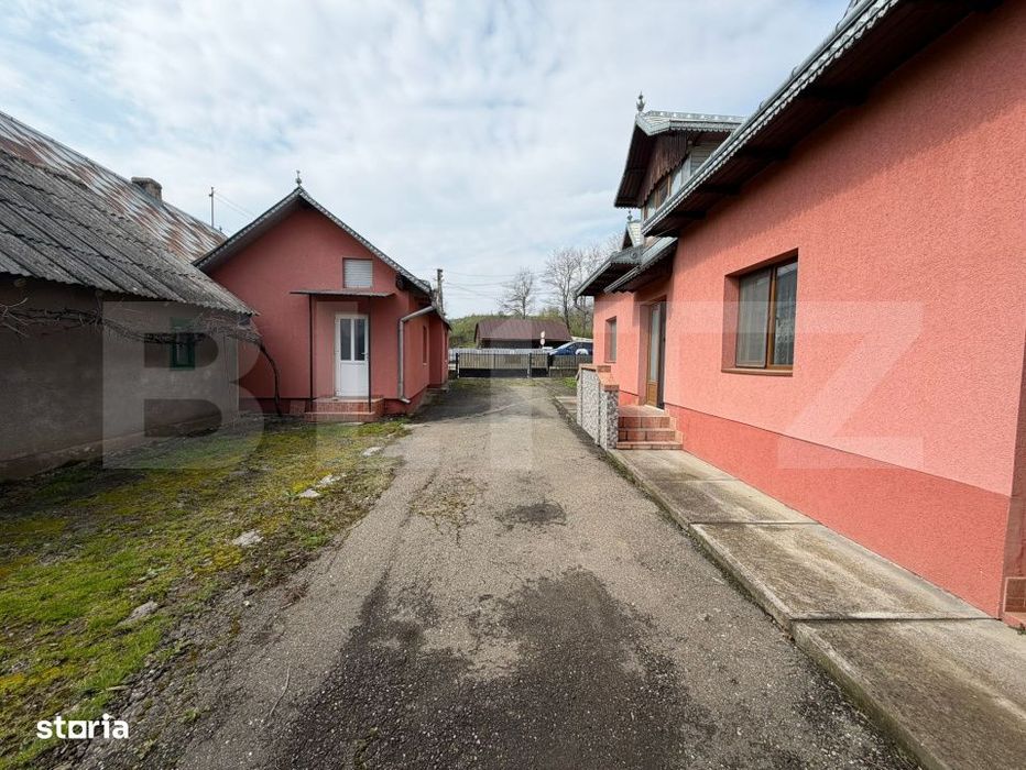 Casa 5 camere, 21 ari teren, zona Darmanesti
