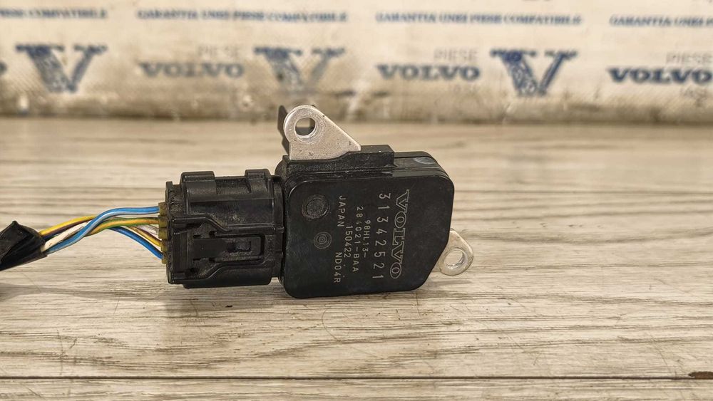 Debitmetru Volvo XC90 S60 V60 XC60 S80 XC70 OEM 31342521