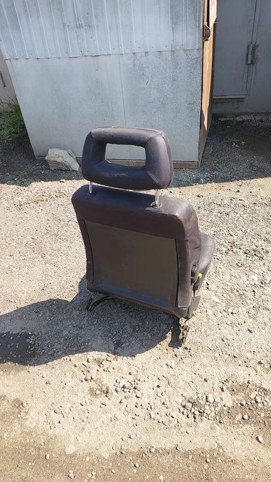 Сидение на ауди б 4