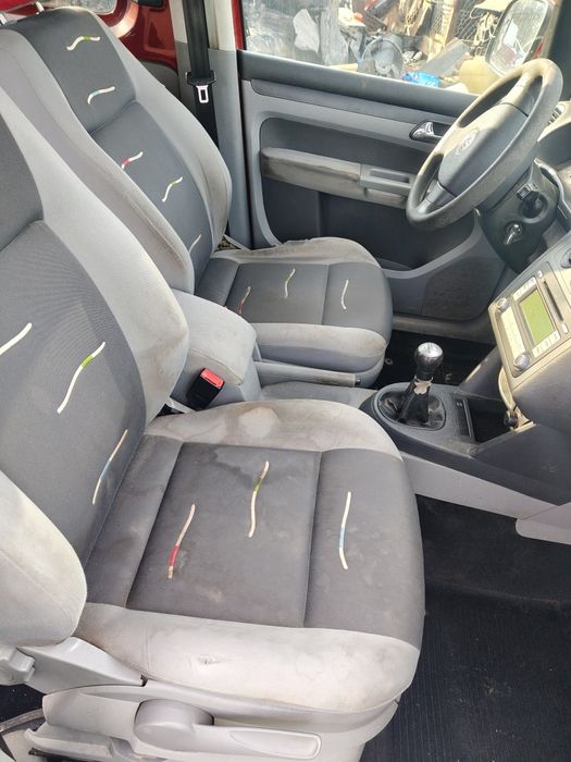 Piese cutie ușa interior haion bara cârlig motor ecu vw Caddy 2008 1.9