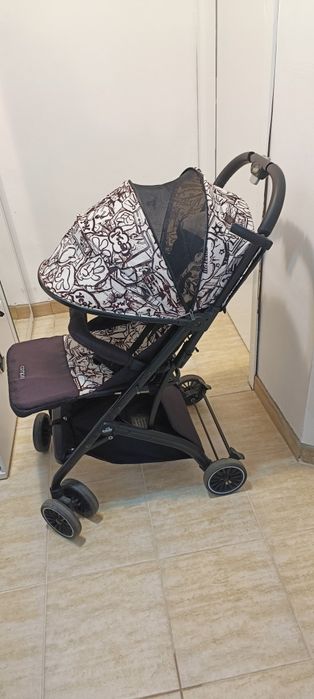 Cărucior tip troller , CAM COMPASS ,0-36 luni,cu pozitie de somn 180 ⁰