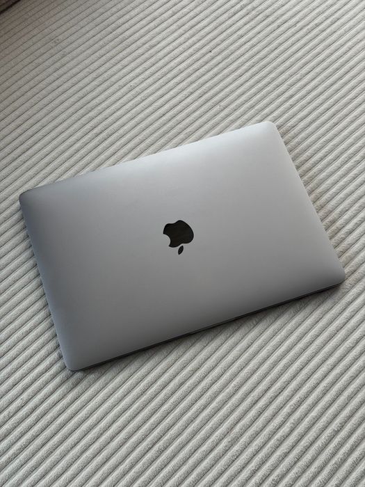 MacBook Pro 13 inch