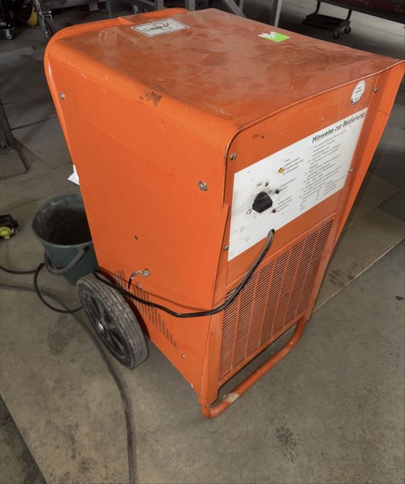 Dezumidificator profesional de inchiriat / Generator pe benzina 5KW 220V 380V