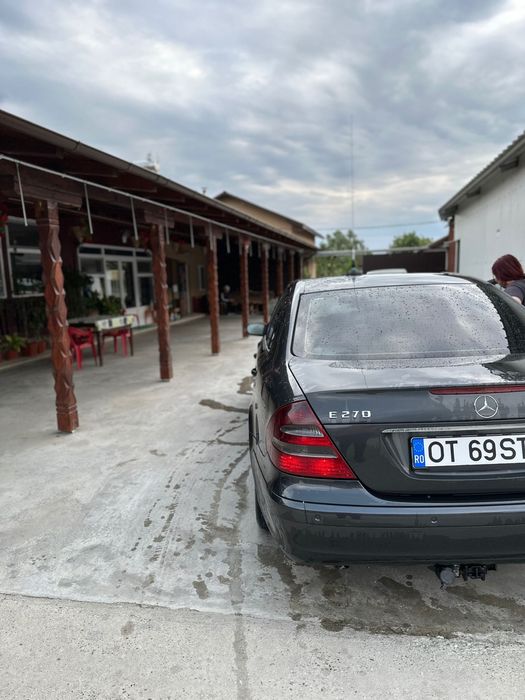 Mercedes e class w211