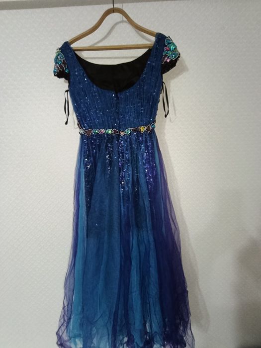 Продам платье торг