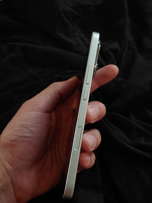 Honor 400 lite 5G 16/256 gb iPhone 16 pro style