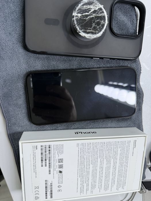 Vand iPhone 15 Pro 256 GB impecabil 2500lei . Fara schimburi !!!