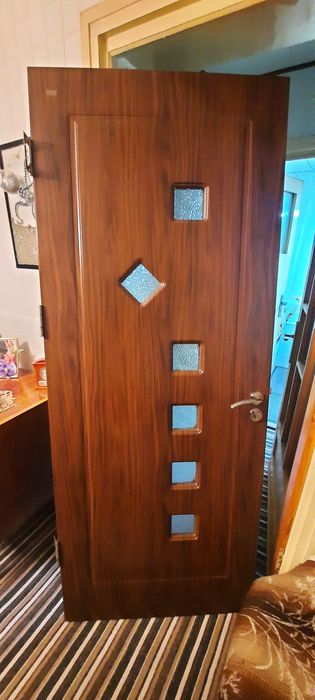 Usi apartament, casa