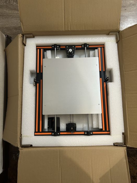 Продаю 3д принтер (ANET E12)