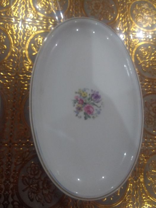 Овальные тарелки