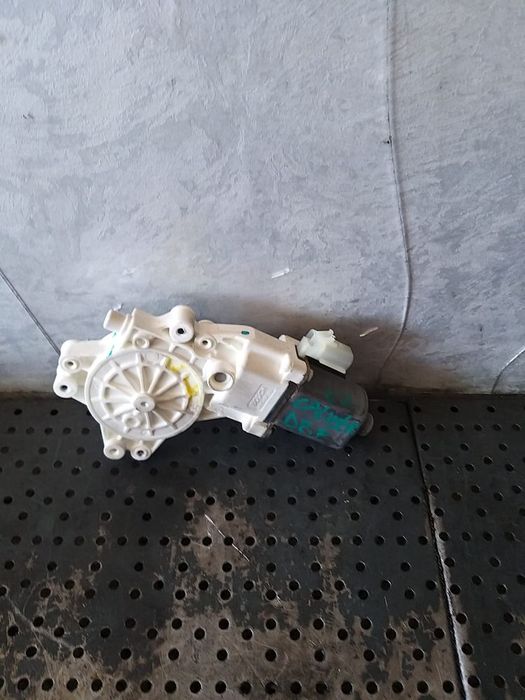 Motoras macara dreapta fata dodge caliber
